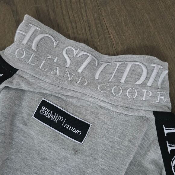 Holland Cooper HC Studio Crop Half Zip Sweat in Heather Gray - Picture 13 of 16